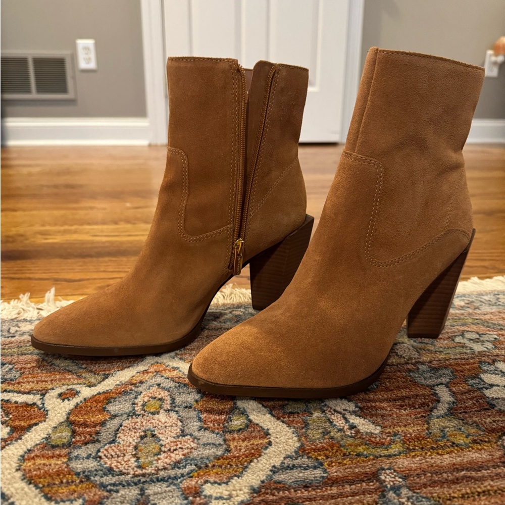 Vince Camuto Tan Heeled Boots